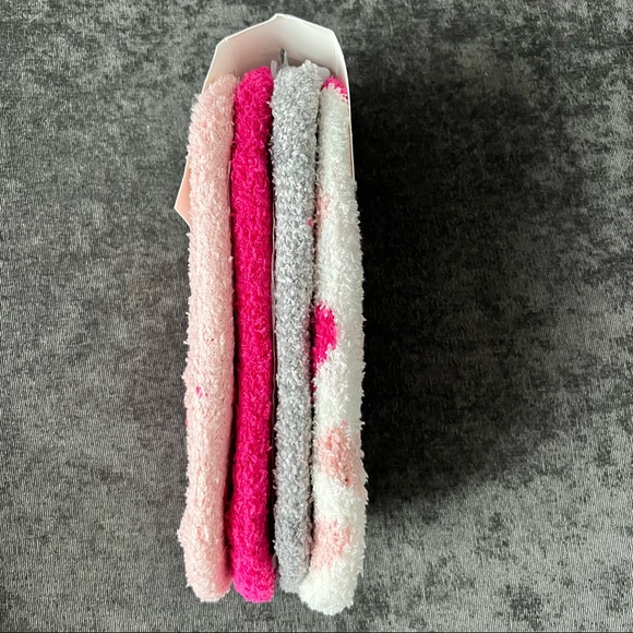 NWT Jessica Simpson Valentines Cozy Socks Pack - Picture 7 of 10